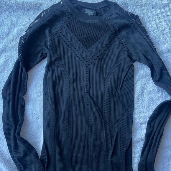 Athleta Mesh Fitted Long Sleeve Top Black Size S - Picture 3 of 7